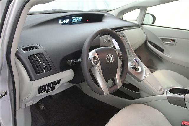Toyota Prius 2012 photo 24