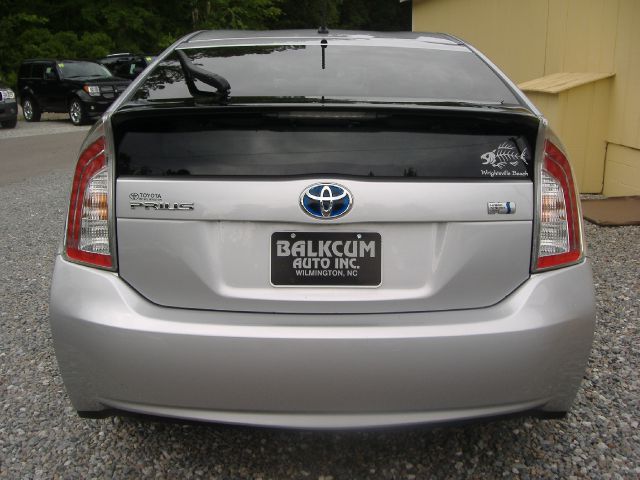 Toyota Prius 2012 photo 18