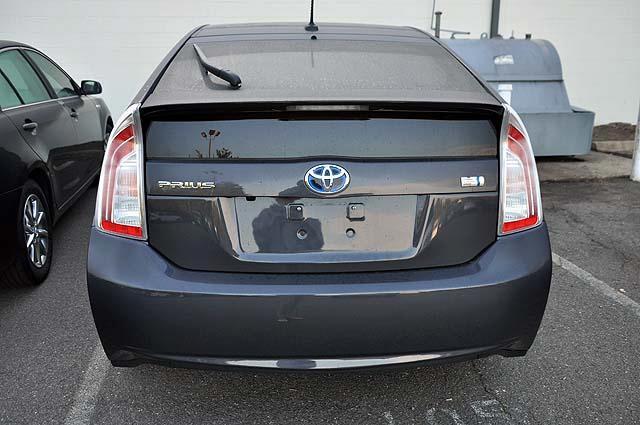 Toyota Prius 2012 photo 2