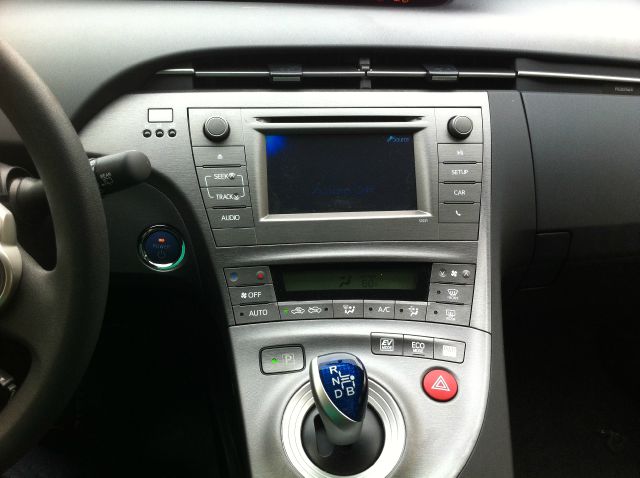 Toyota Prius 2012 photo 1
