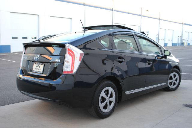 Toyota Prius 2012 photo 1