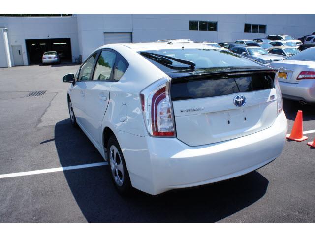 Toyota Prius 2012 photo 2