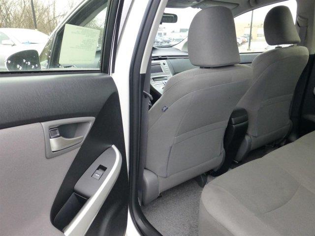 Toyota Prius 2013 photo 17