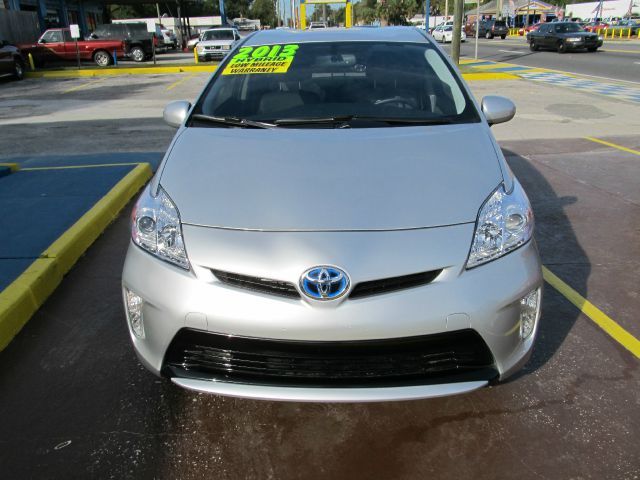 Toyota Prius 2013 photo 1