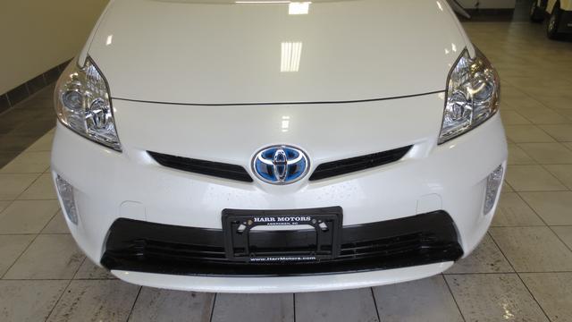 Toyota Prius G 15 Hatchback