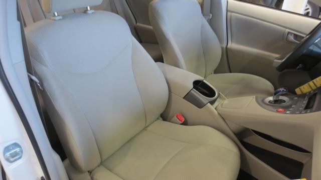 Toyota Prius 2013 photo 15