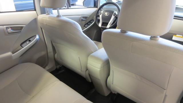 Toyota Prius 2013 photo 4