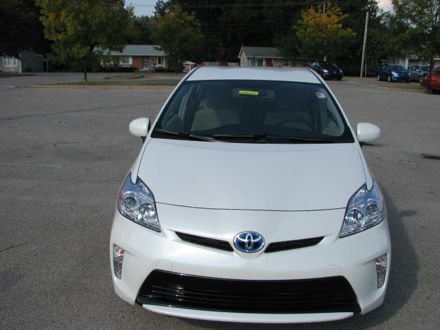 Toyota Prius G 15 Hatchback
