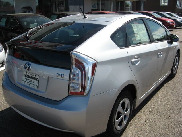 Toyota Prius 2013 photo 3