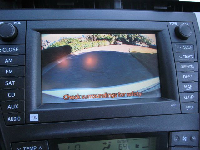 Toyota Prius 2014 photo 2