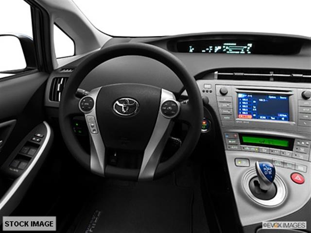 Toyota Prius Plug-in 2012 photo 0