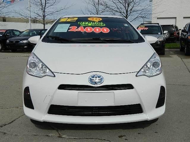 Toyota Prius c 2012 photo 3