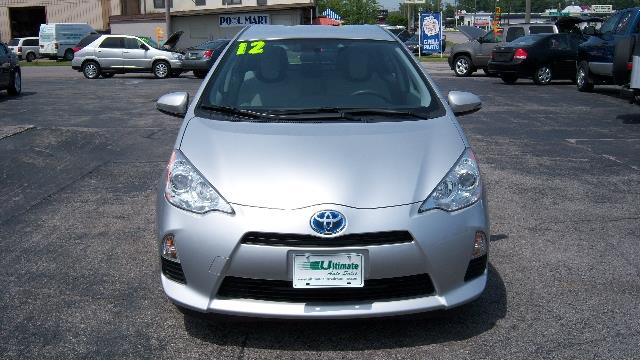 Toyota Prius c 2012 photo 3