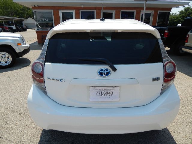 Toyota Prius c 2012 photo 1