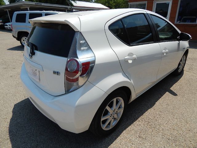 Toyota Prius c 2012 photo 4