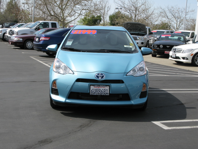 Toyota Prius c Sltunder Deposit Unspecified