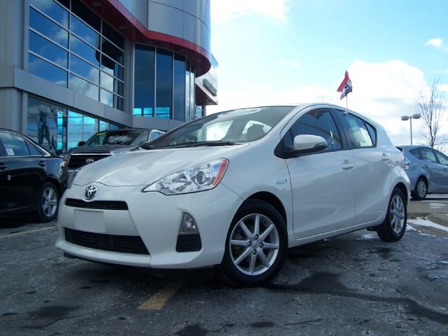 Toyota Prius c 2012 photo 4