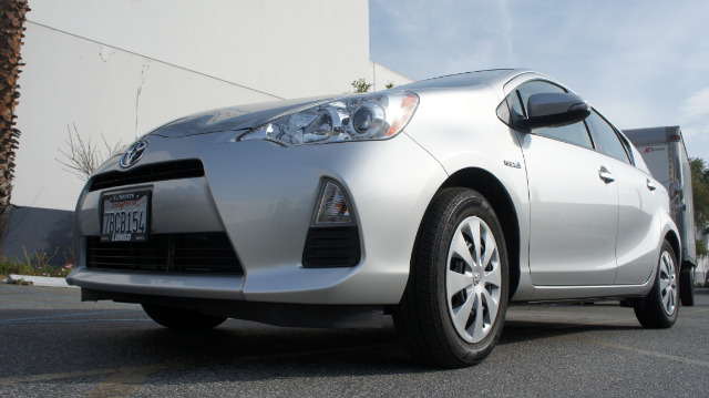 Toyota Prius c 2013 photo 4