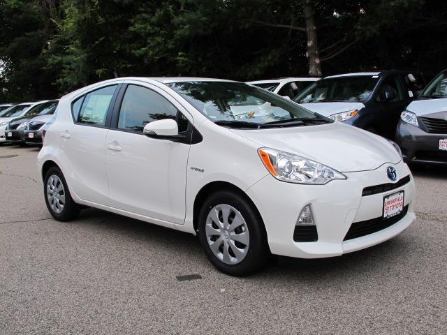 Toyota Prius c 2013 photo 3