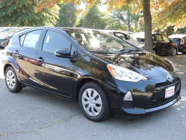 Toyota Prius c 2013 photo 4