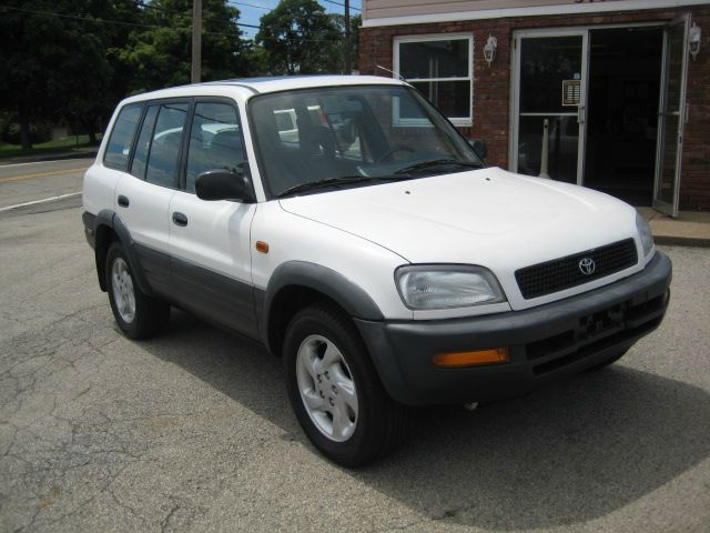 Toyota RAV4 1997 photo 4