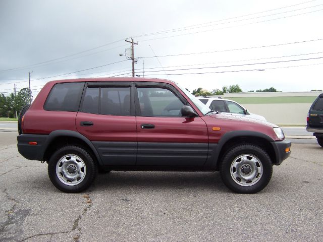 Toyota RAV4 1997 photo 3