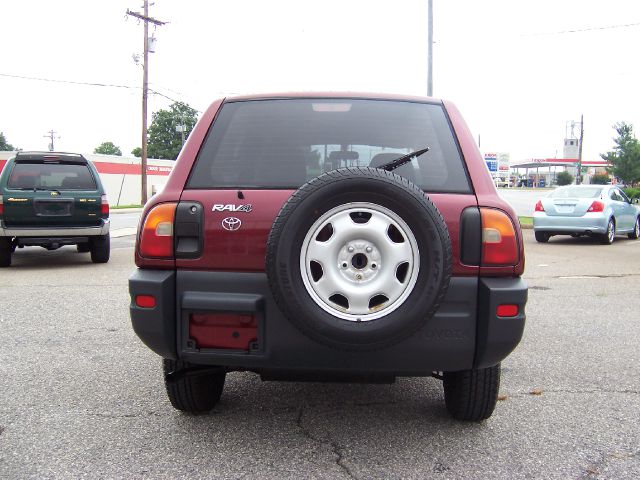 Toyota RAV4 1997 photo 4