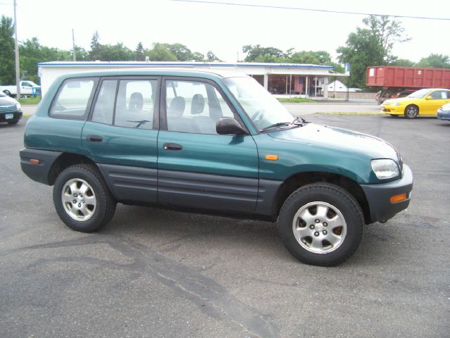 Toyota RAV4 1997 photo 2