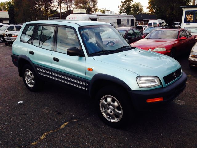 Toyota RAV4 1997 photo 1