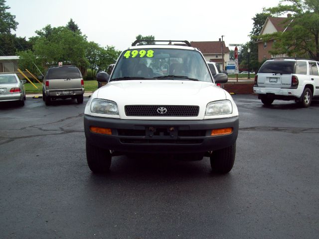 Toyota RAV4 1997 photo 1