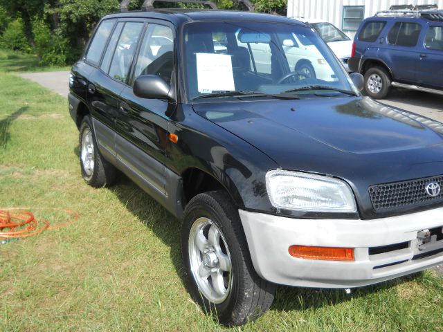 Toyota RAV4 1997 photo 2