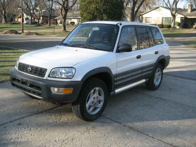 Toyota RAV4 1998 photo 4