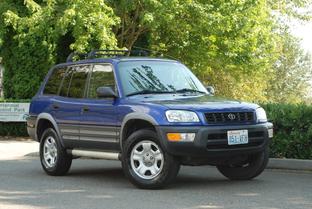 Toyota RAV4 1998 photo 1
