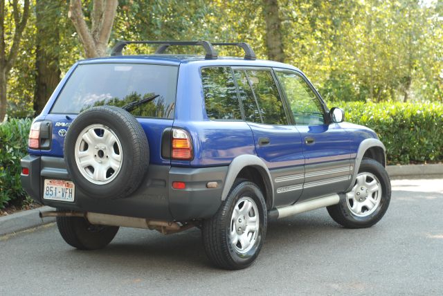 Toyota RAV4 1998 photo 2