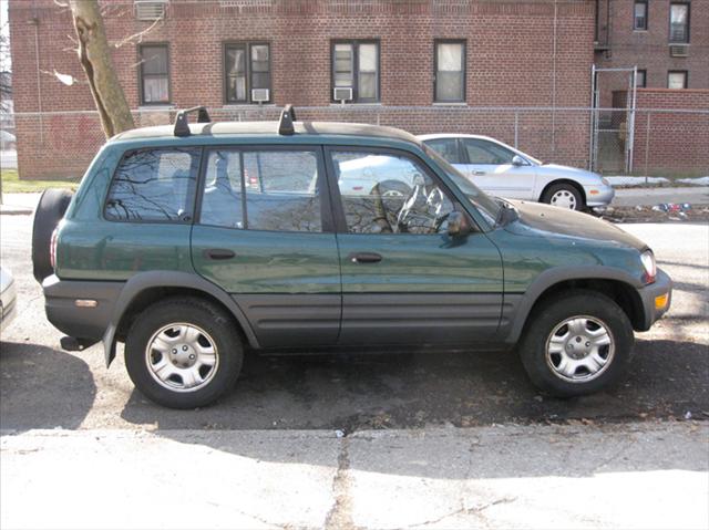 Toyota RAV4 1998 photo 1