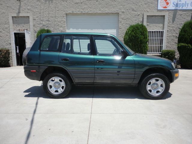 Toyota RAV4 1999 photo 1