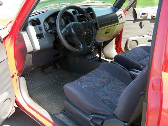 Toyota RAV4 1999 photo 3
