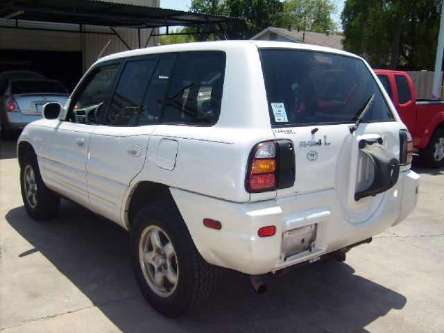 Toyota RAV4 1999 photo 2