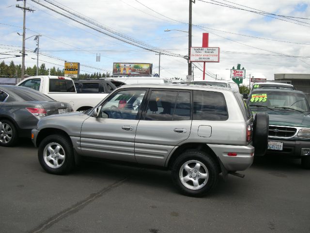 Toyota RAV4 2000 photo 6