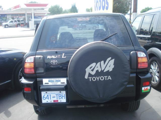 Toyota RAV4 2000 photo 1