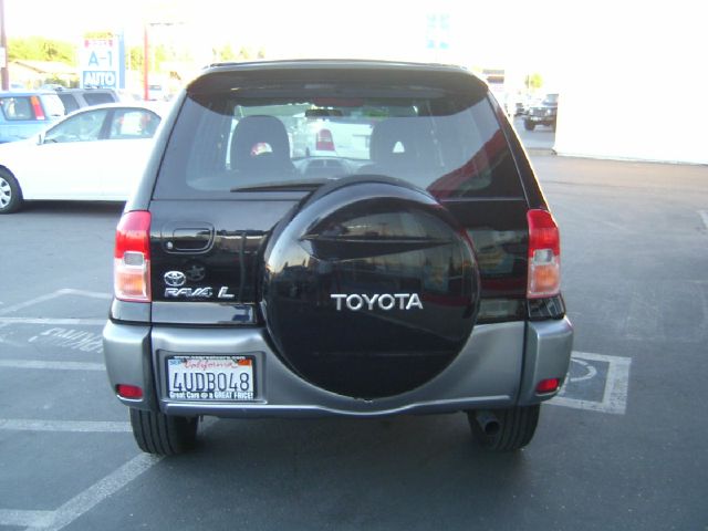 Toyota RAV4 4wd SUV