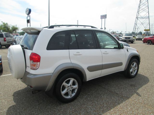 Toyota RAV4 2001 photo 2
