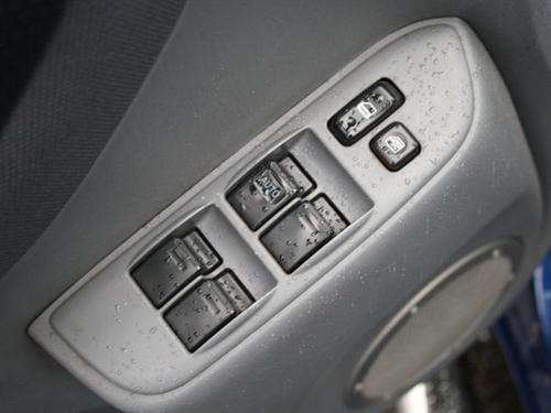 Toyota RAV4 2002 photo 2