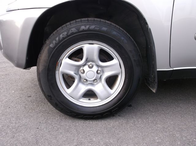 Toyota RAV4 GLS Special Value SUV