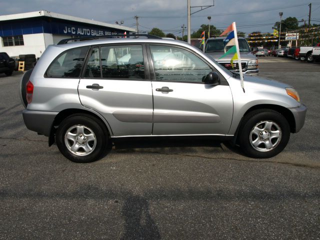 Toyota RAV4 2002 photo 2