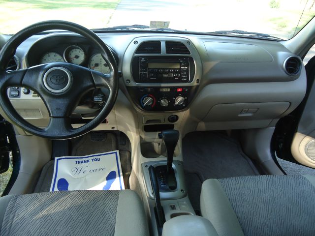 Toyota RAV4 2002 photo 19