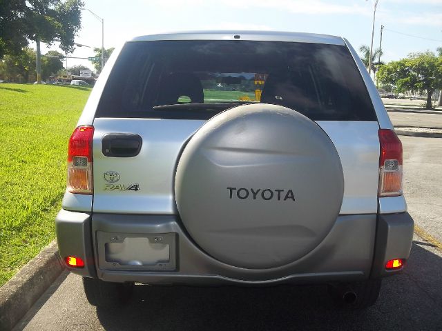 Toyota RAV4 2002 photo 3