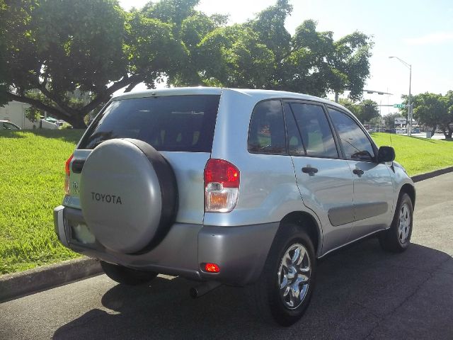 Toyota RAV4 2002 photo 4