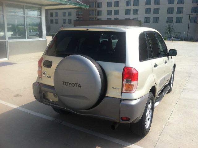 Toyota RAV4 2002 photo 1