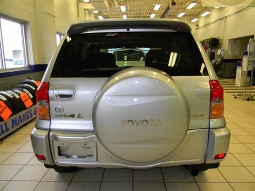 Toyota RAV4 2002 photo 2